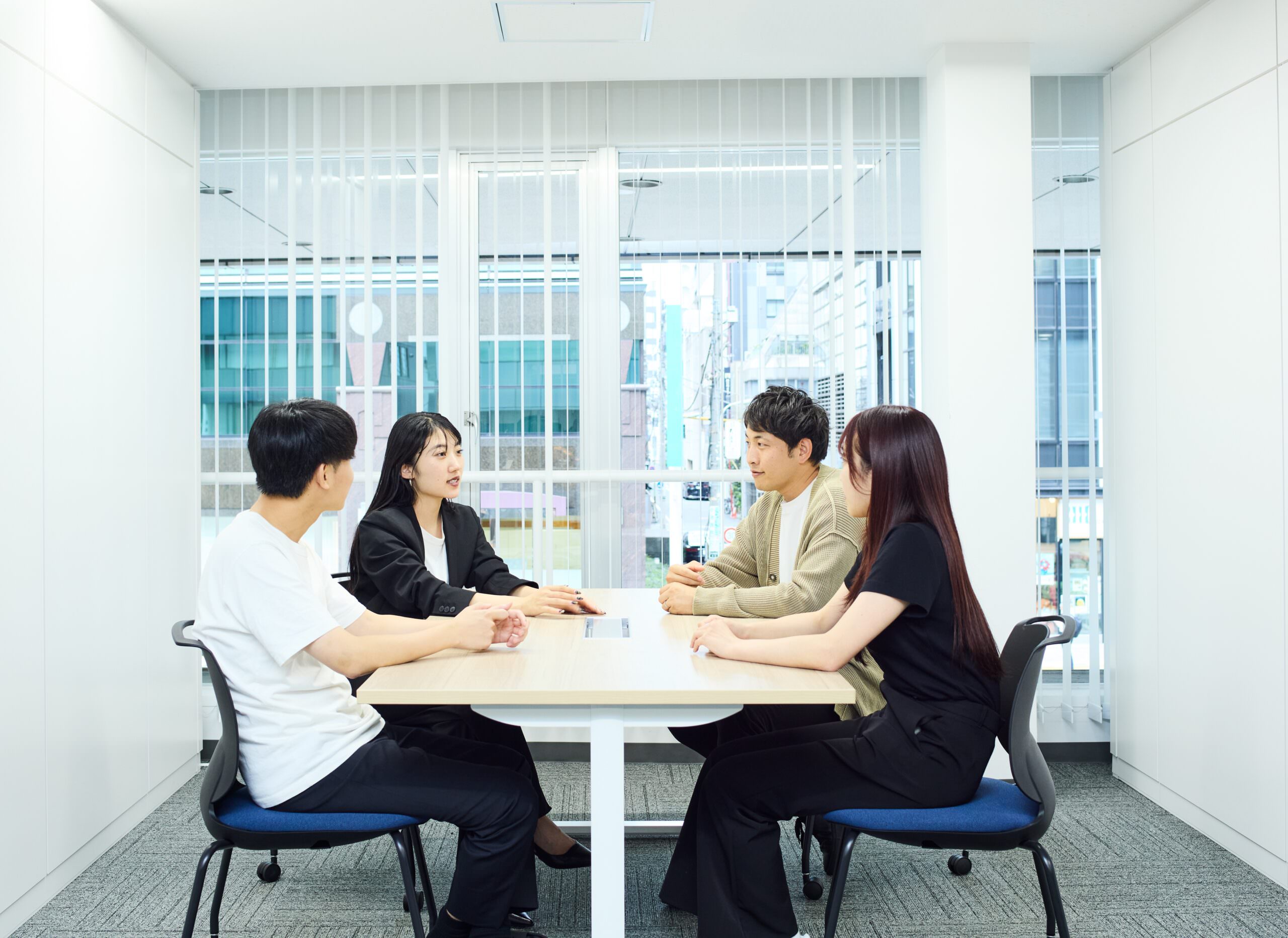 【28卒3daysインターン（本選考直結）】1day選考会のサムネイル